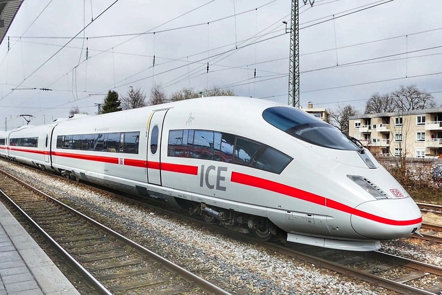 ICE trein naar Bremerhaven